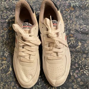 Vintage WILSON Pro Staff Classic White
Leather Tennis Shoes Men Size 11.5